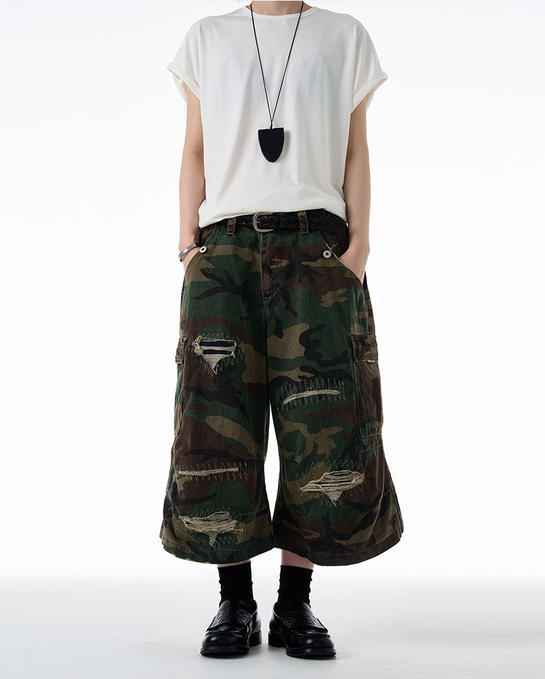 MADWITCH DISTRESSED CAMO SHORTS #Z012