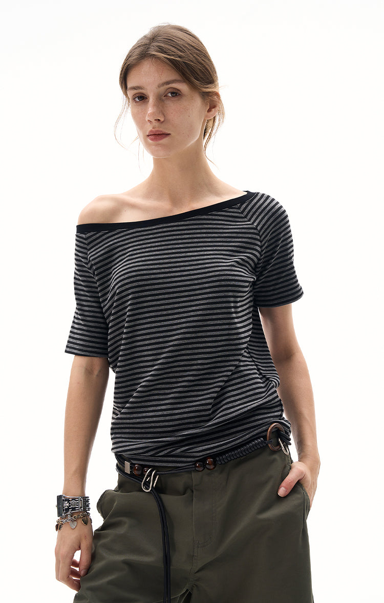 MADWITCH ASYMMETRIC SLIM TEE #G25