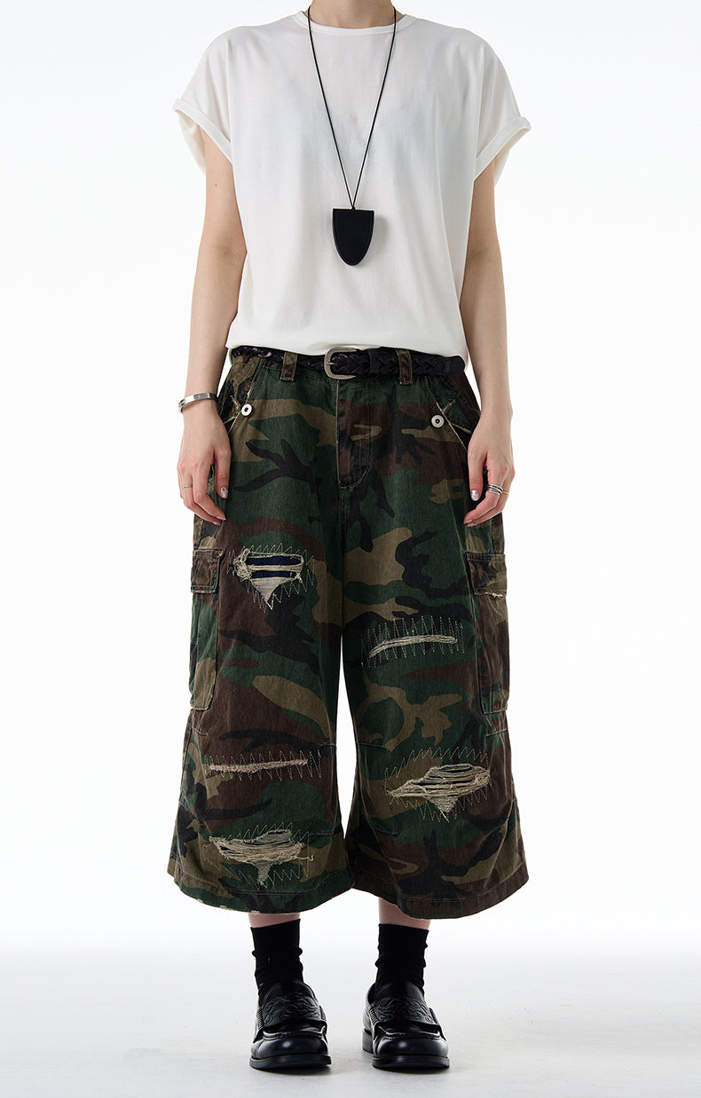 MADWITCH DISTRESSED CAMO SHORTS #Z012