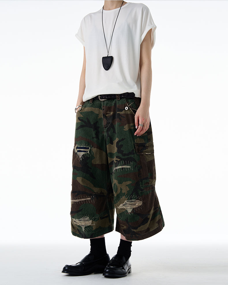 MADWITCH DISTRESSED CAMO SHORTS #Z012
