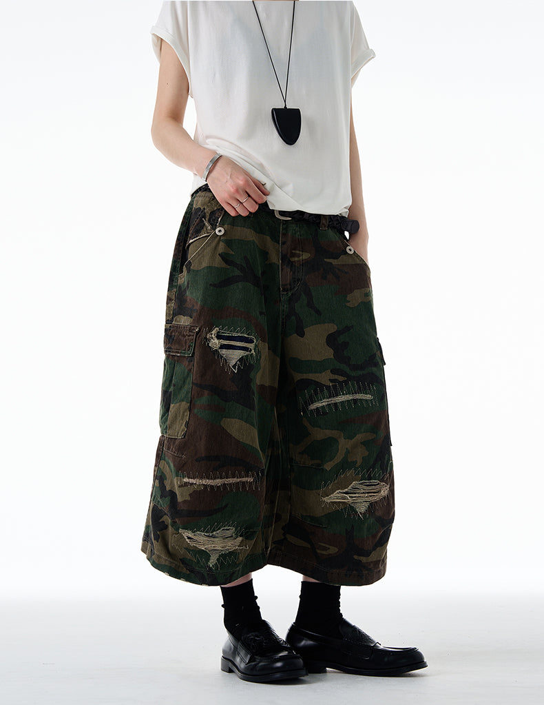MADWITCH DISTRESSED CAMO SHORTS #Z012