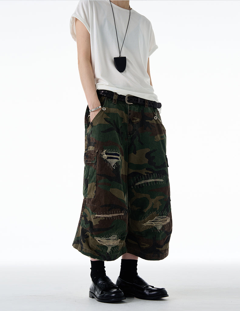 MADWITCH DISTRESSED CAMO SHORTS #Z012