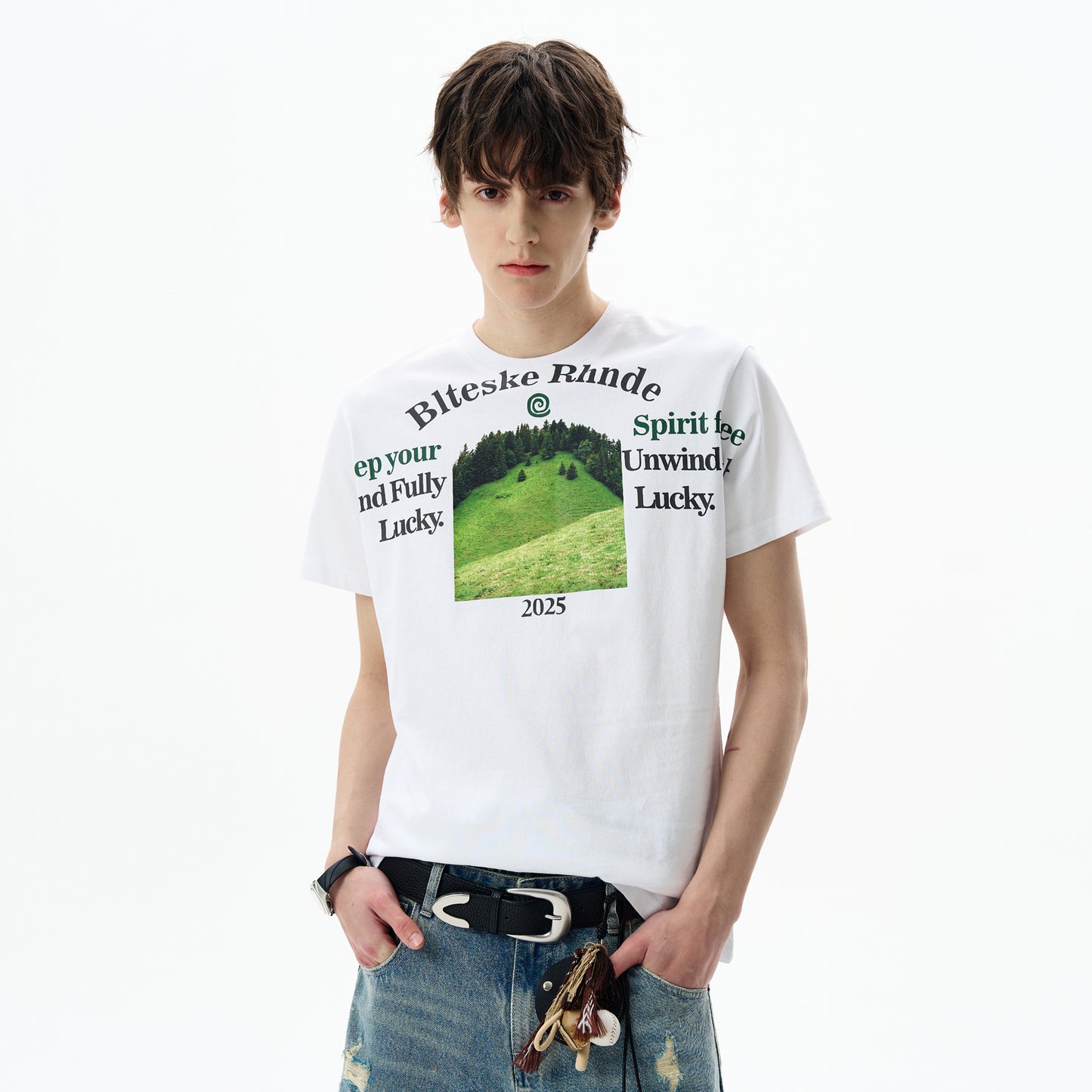 MADWITCH BOXY CROPPED TEE #L893