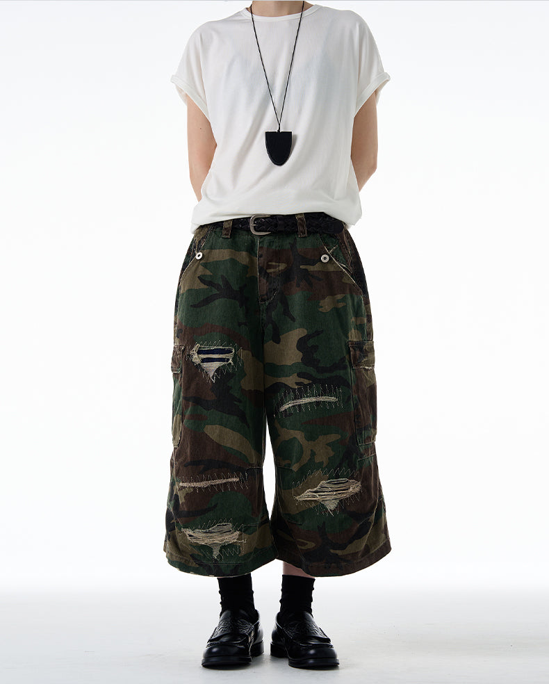 MADWITCH DISTRESSED CAMO SHORTS #Z012