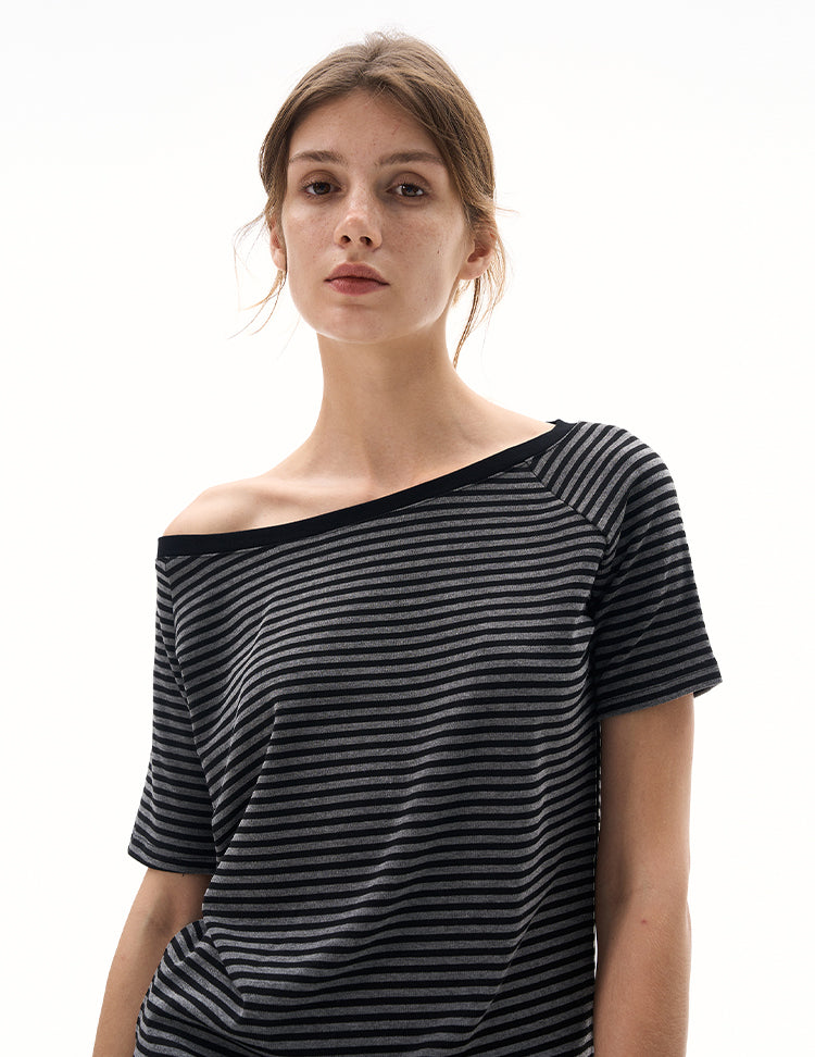 MADWITCH ASYMMETRIC SLIM TEE #G25