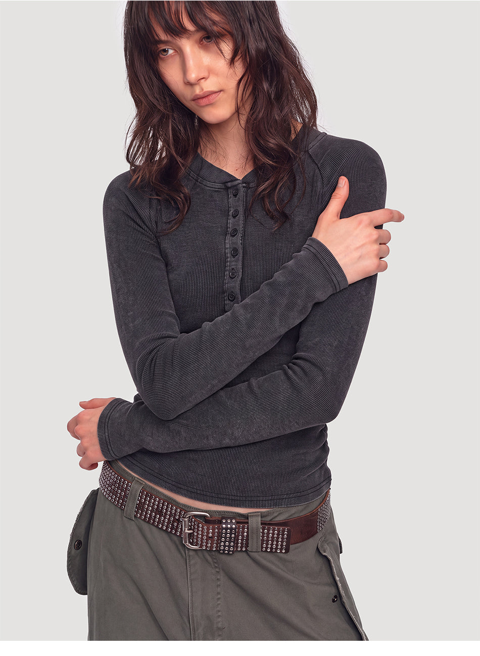 MADWITCH WASHED RUCHED CROPPED HENLEY #G2026125