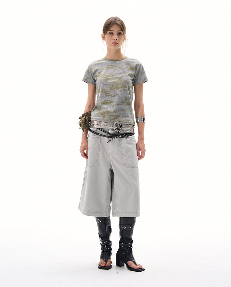 MADWITCH CROPPED CAMO STRUCTURED TEE #L953
