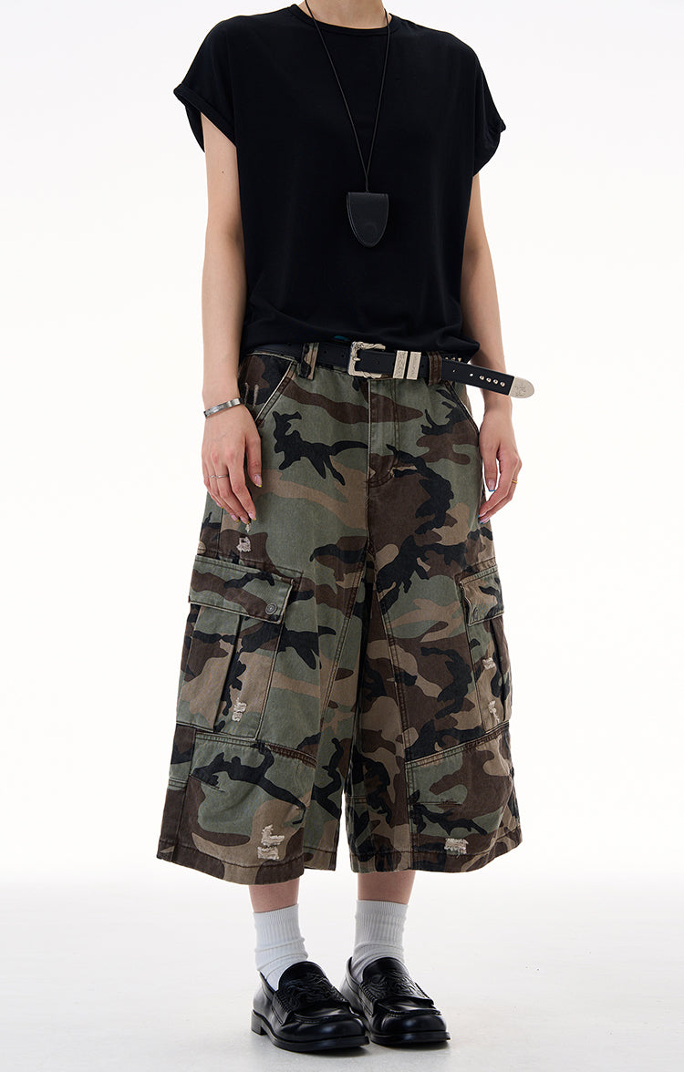 MADWITCH CAMO DISTRESSED UTILITY CAPRIS #CK3512D