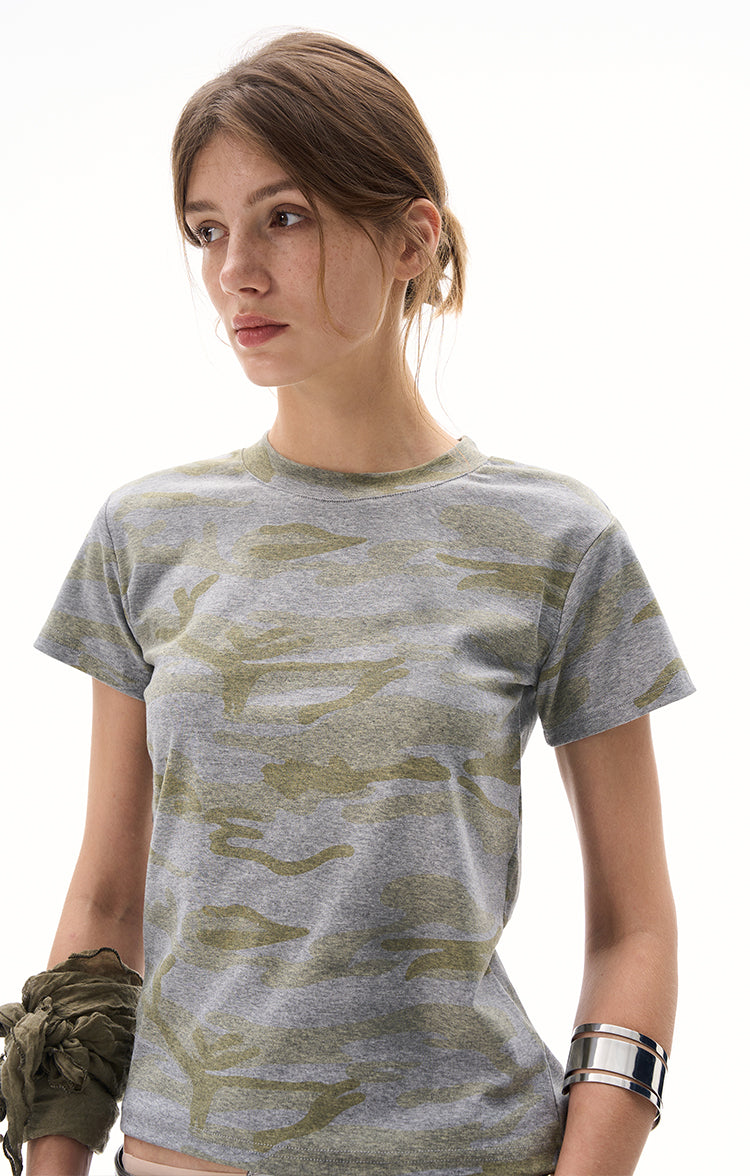 MADWITCH CROPPED CAMO STRUCTURED TEE #L953