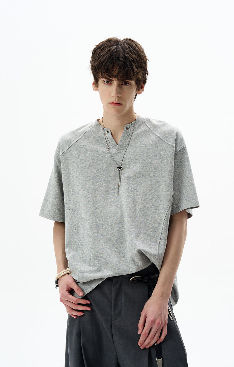 MADWITCH VERSATILE V-NECK TSHIRT #990622