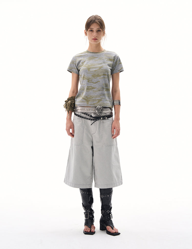 MADWITCH CROPPED CAMO STRUCTURED TEE #L953