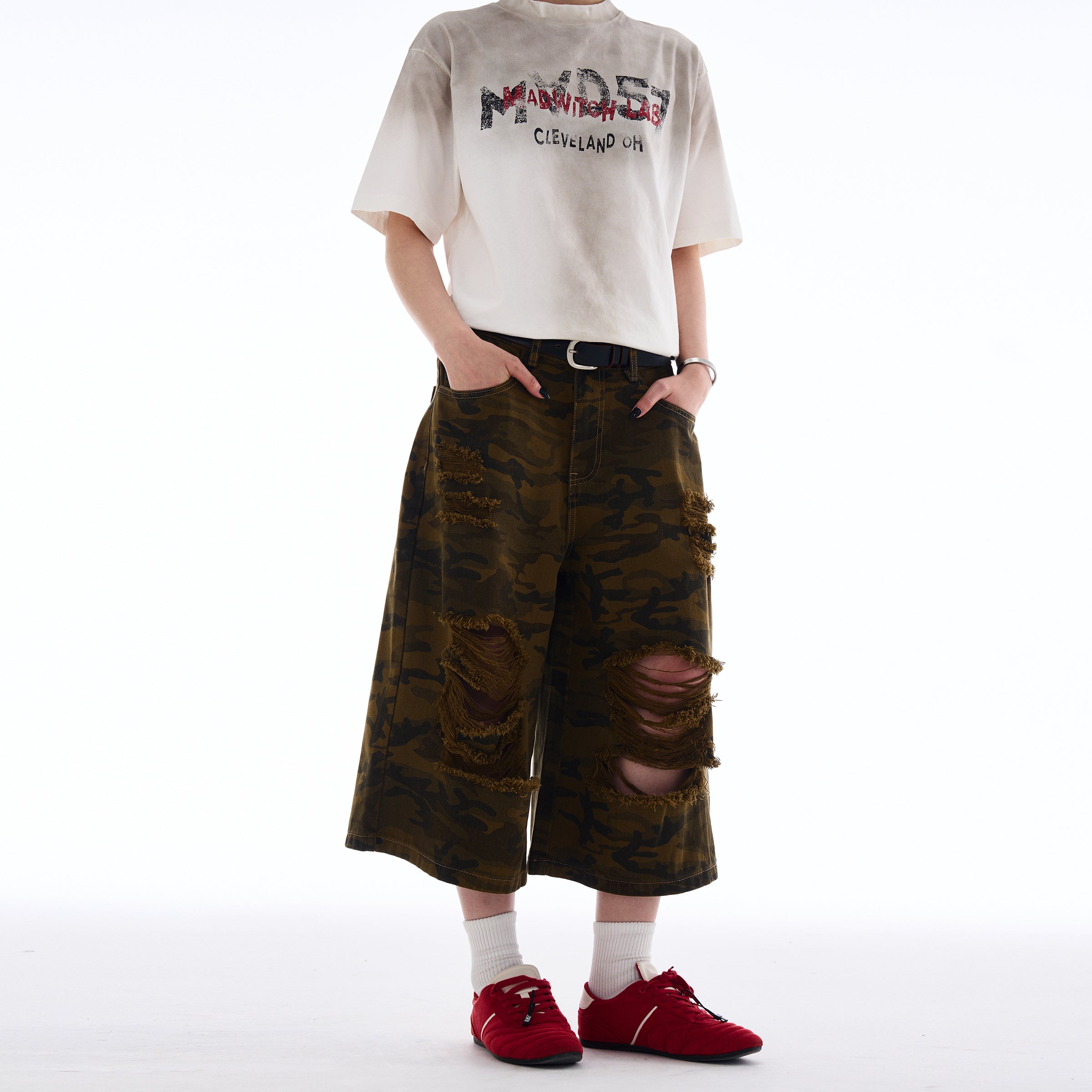 MADWITCH RIPPED CAMO CROPPED PANTS #A590