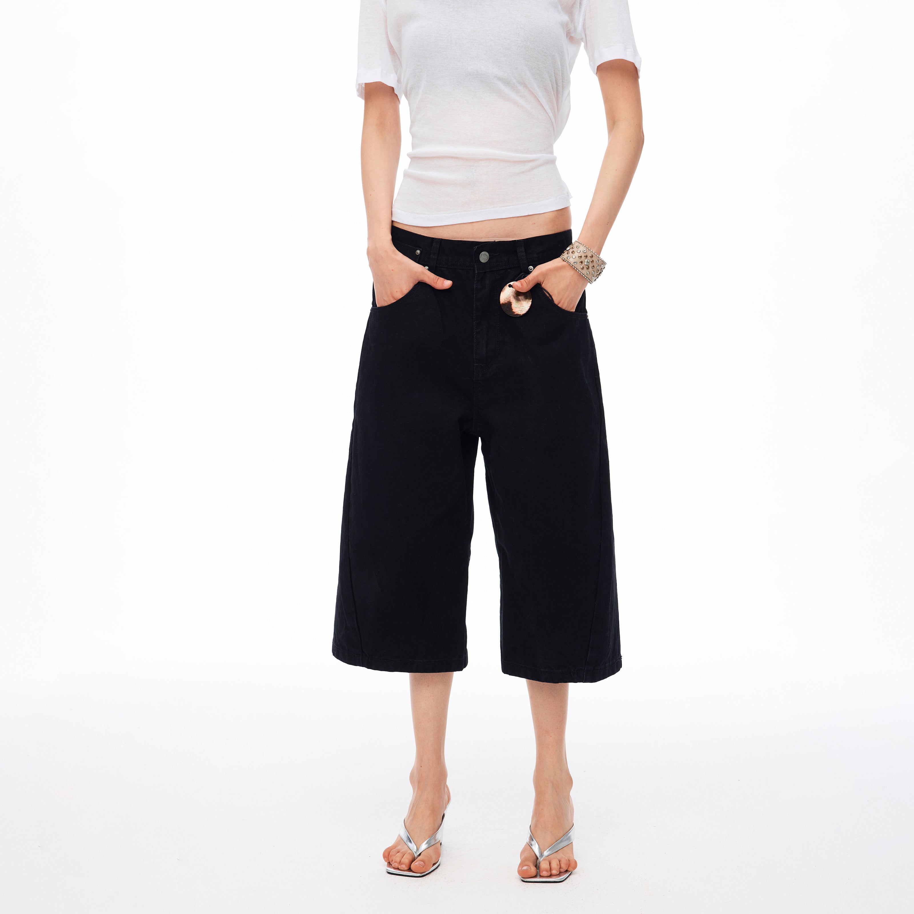 MADWITCH WASHED DISTRESSED ADJUSTABLE CAPRI PANTS #GPC9850D