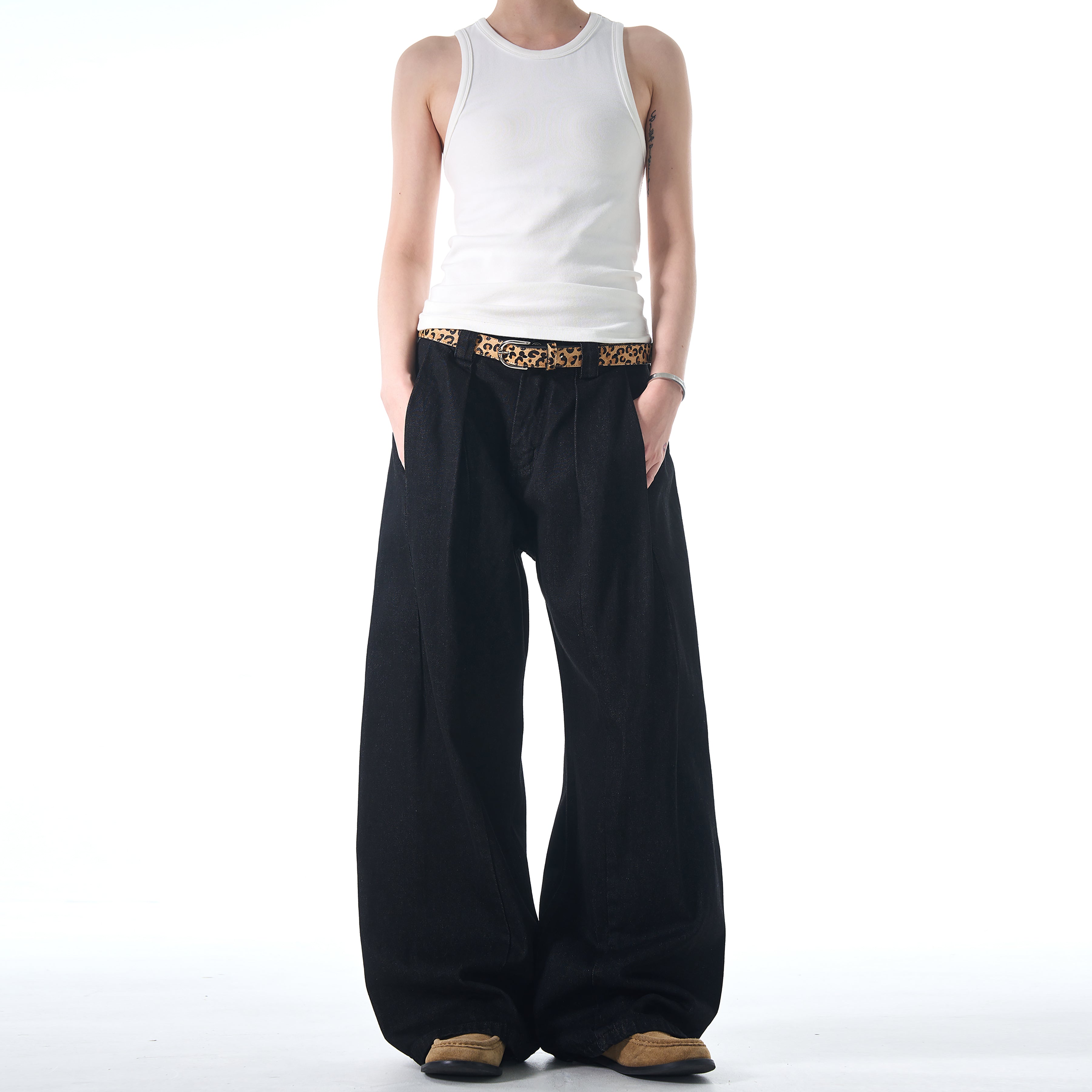 MADWITCH DOUBLE-PLEAT CASUAL JEANS #G6652