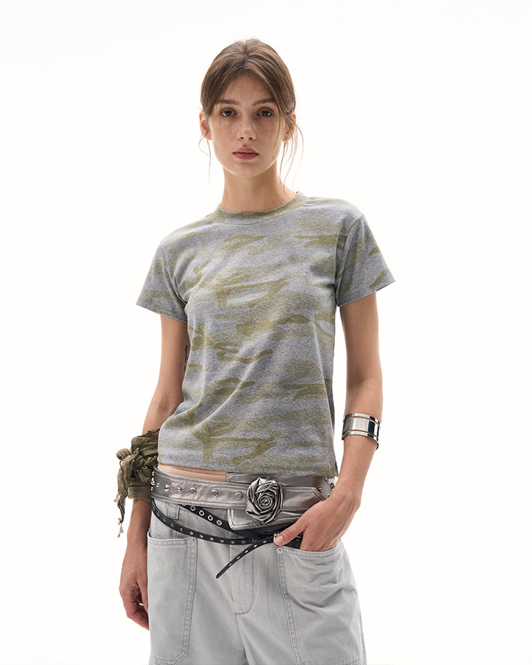 MADWITCH CROPPED CAMO STRUCTURED TEE #L953