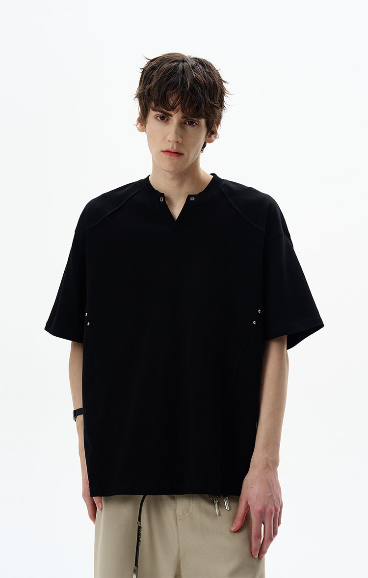 MADWITCH VERSATILE V-NECK TSHIRT #990622