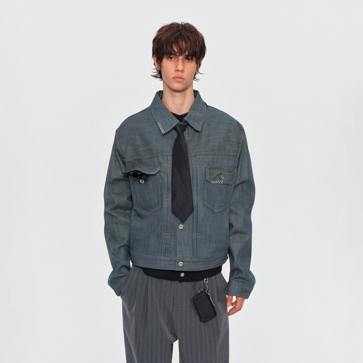 MADWITCH CONTRAST-STITCH DUAL-POCKET CROPPED DENIM JACKET #2605WT3009