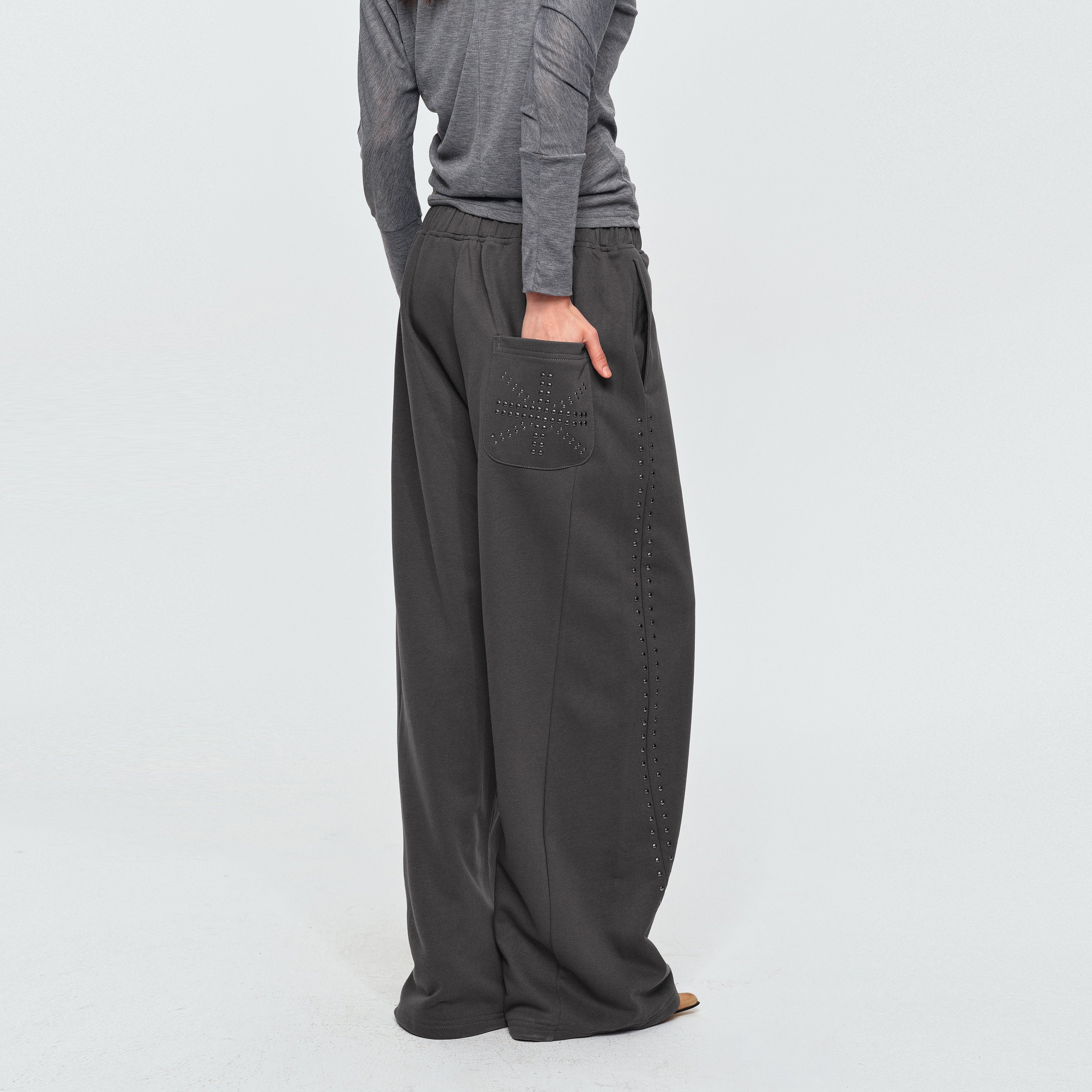MADWITCH STUDDED WIDE-LEG SWEATPANTS #C1028