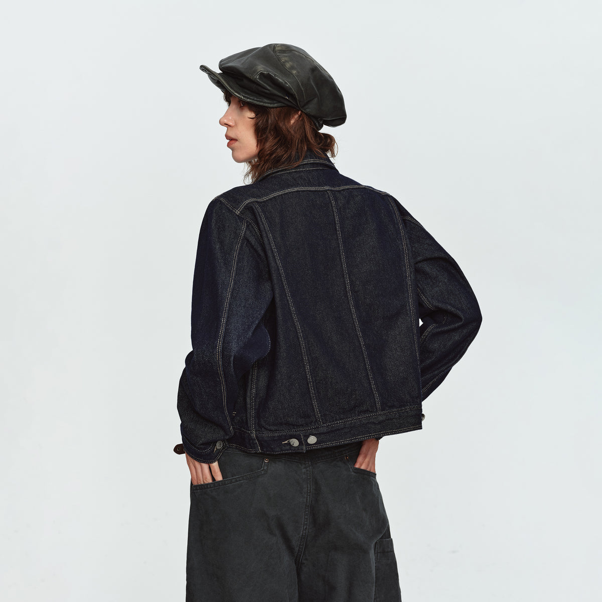 MADWITCH CONTRAST-STITCH CROPPED DENIM JACKET #C2026419