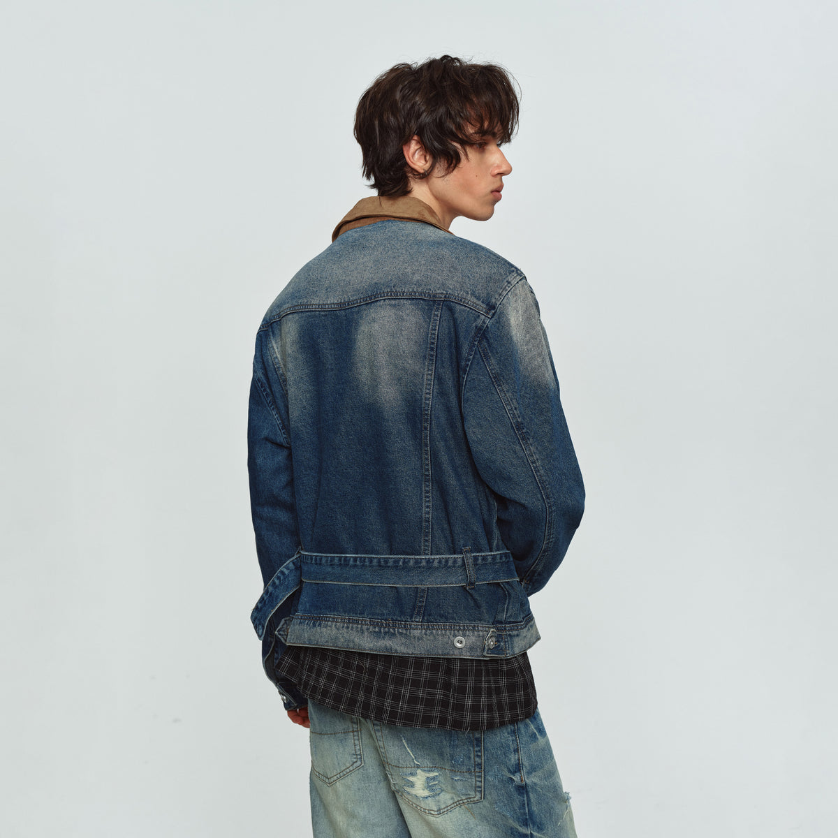 MADWITCH CONTRAST-COLLAR WASHED DISTRESSED DENIM JACKET #Z1650