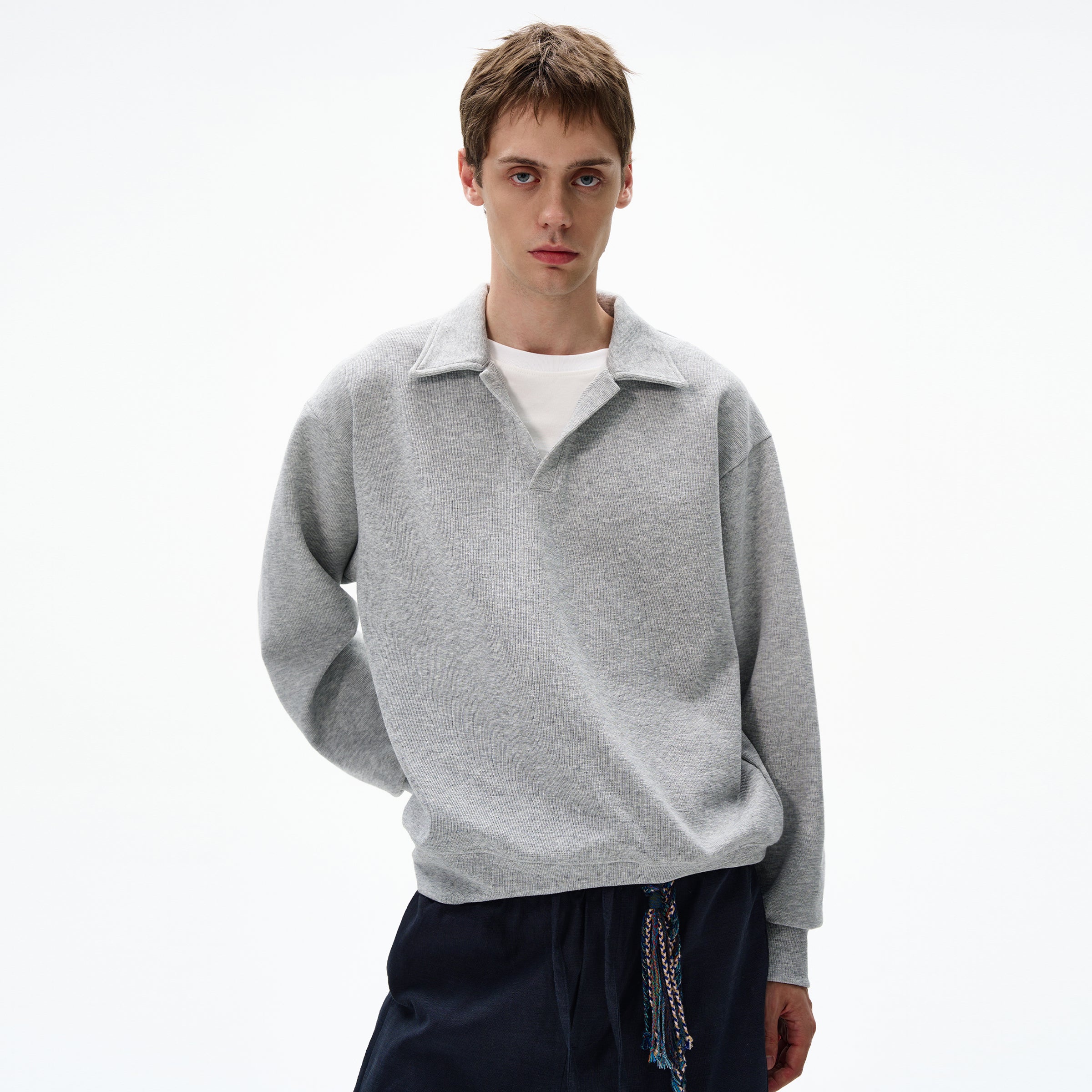 MADWITCH UNISEX V-NECK PULLOVER SWEATSHIRT #C335Q25