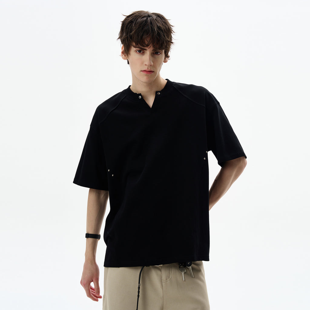 MADWITCH VERSATILE V-NECK TSHIRT #990622
