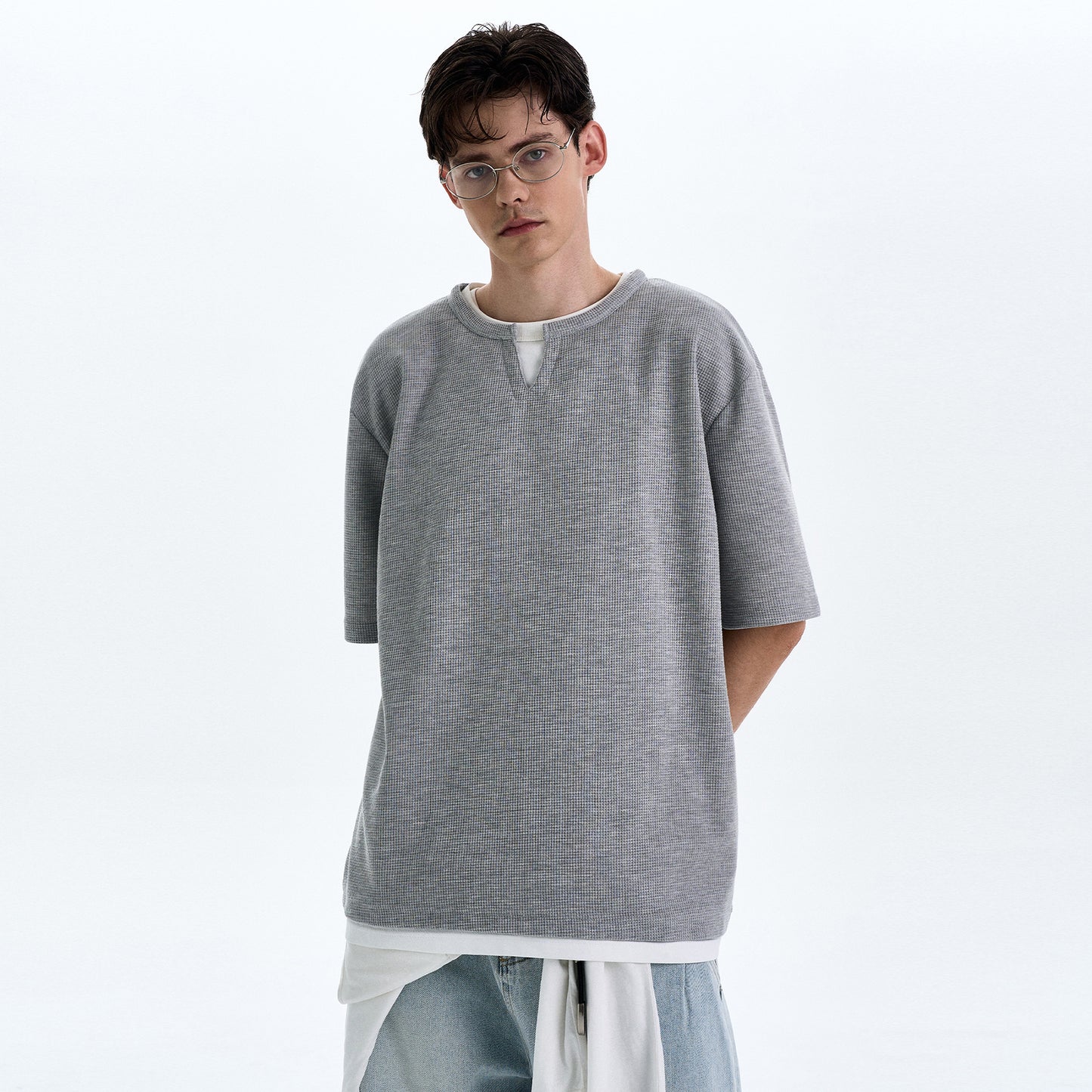 MADWITCH FAKE TWO-PIECE V-NECK TEE #L677
