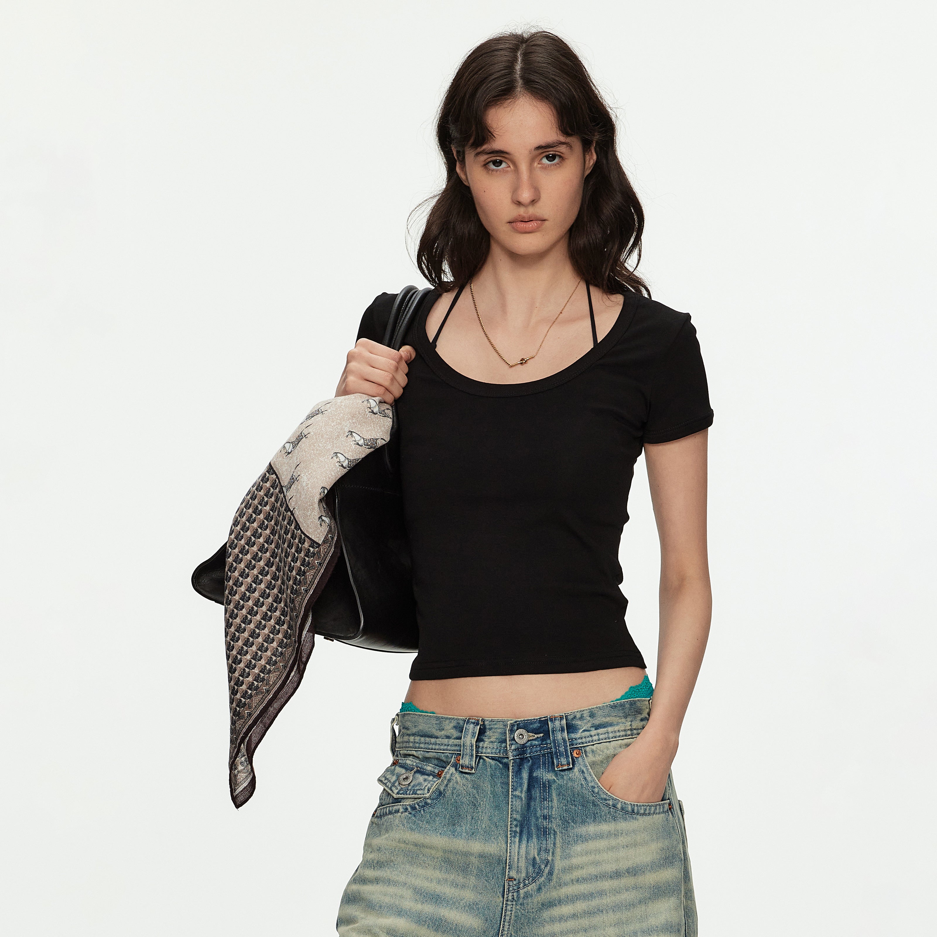 MADWITCH U-NECK FITTED TEE #L0208