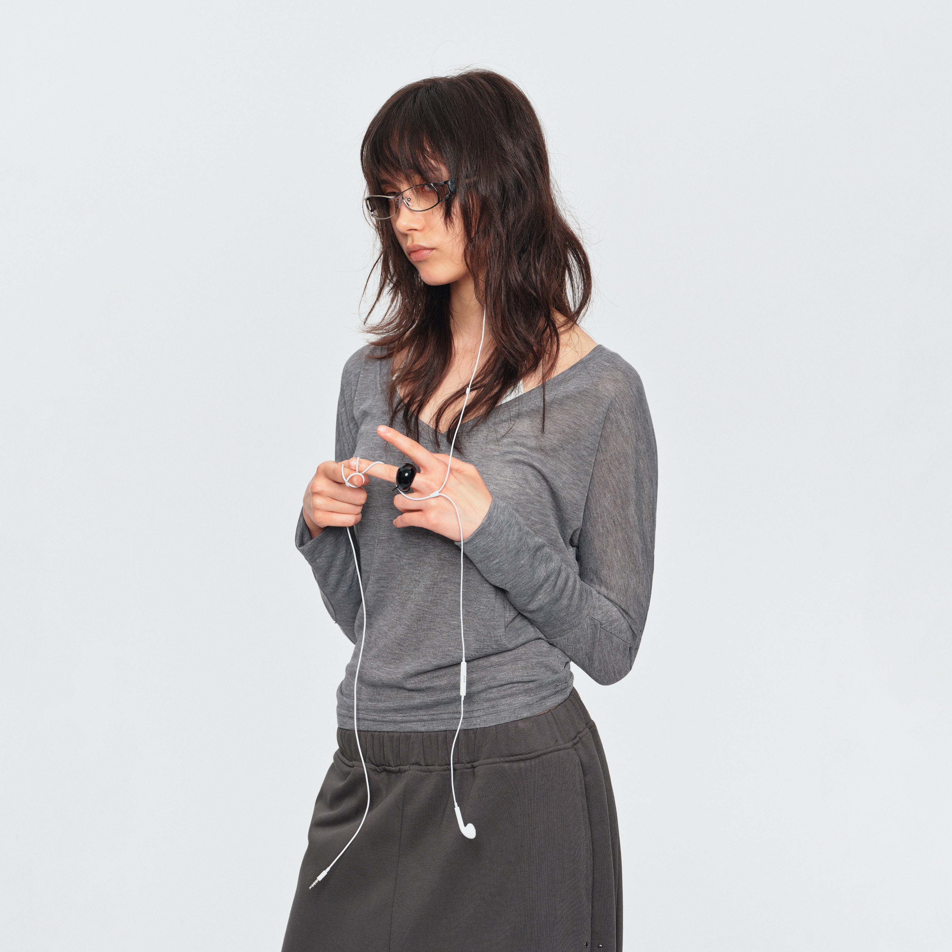 MADWITCH LYOCELL SEAMED V-NECK TEE #G26507