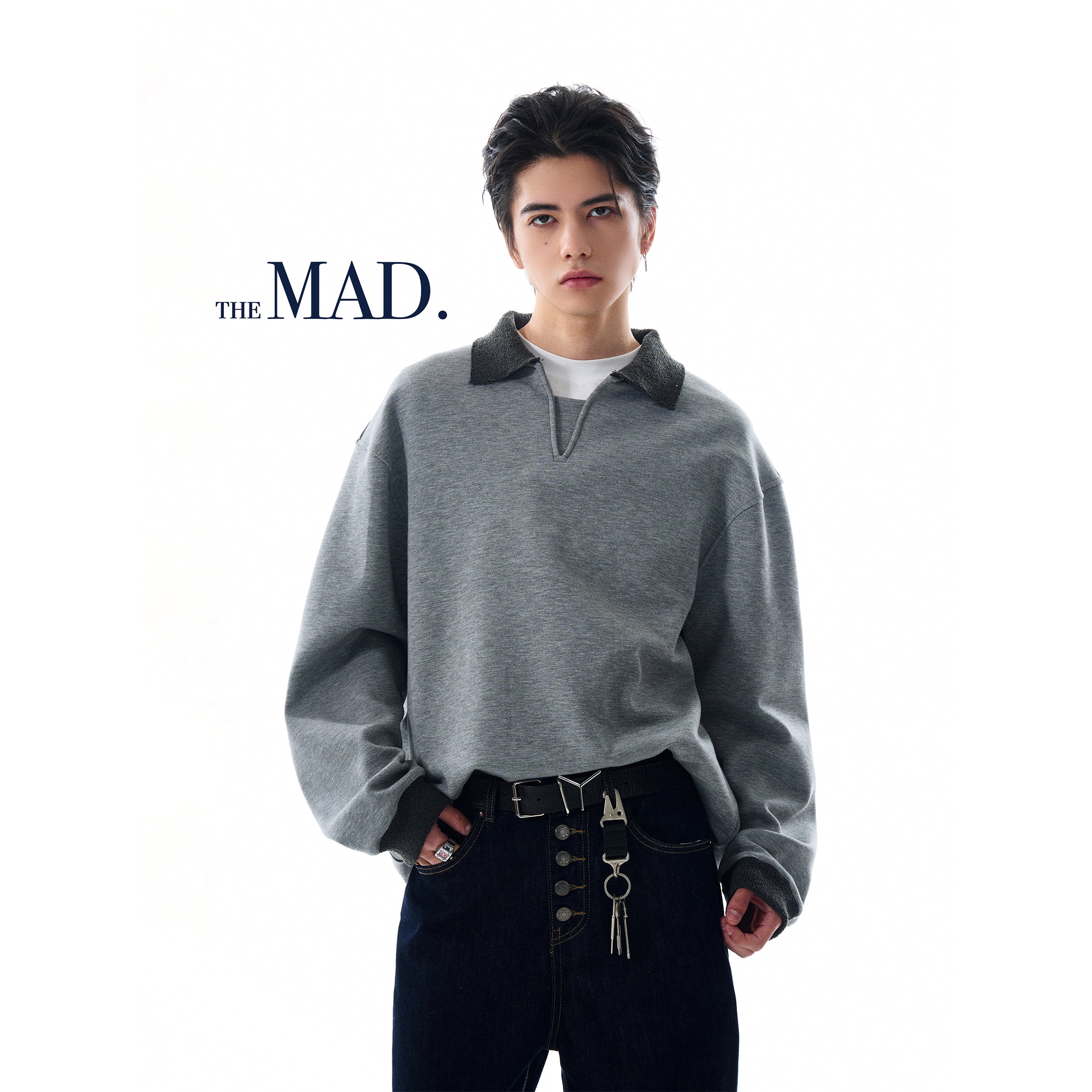 MADWITCH V-NECK MINIMALIST SWEATSHIRT #L567